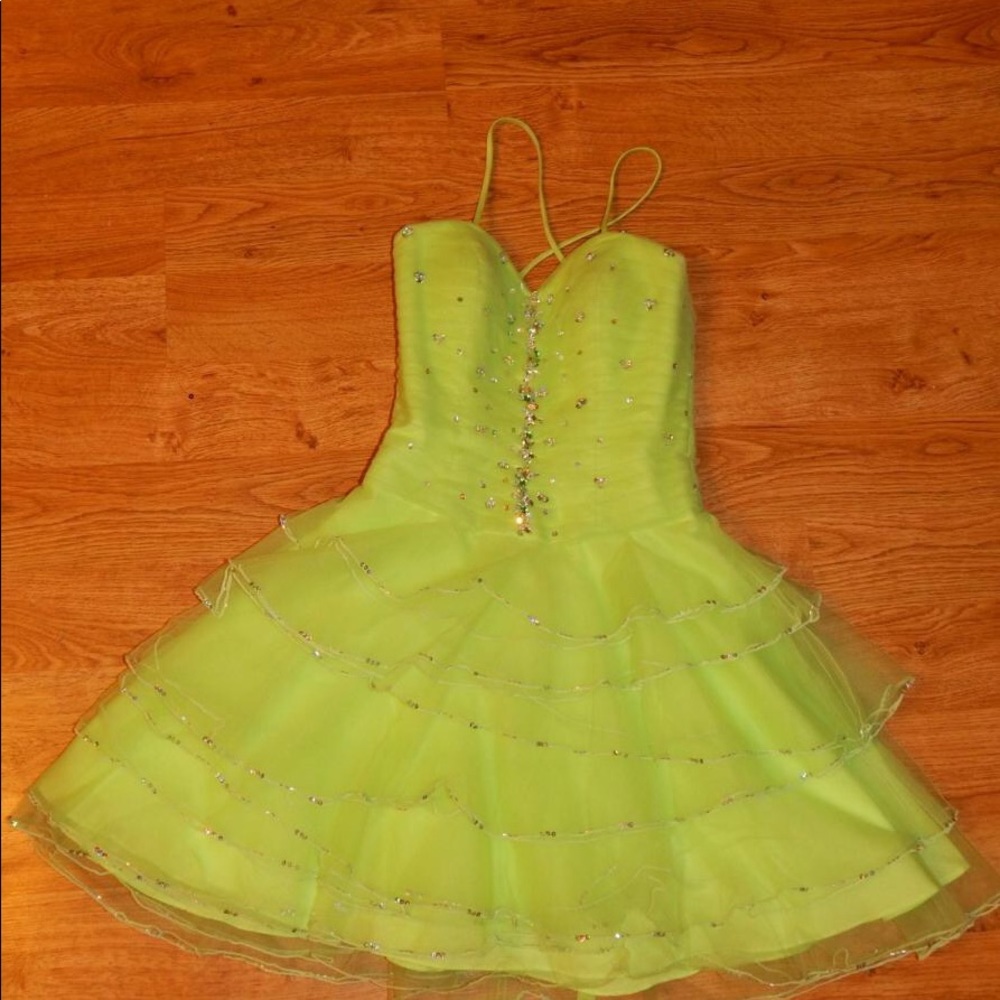 Homecoming dress tinkerbell green sz 4 by Mori Lee
